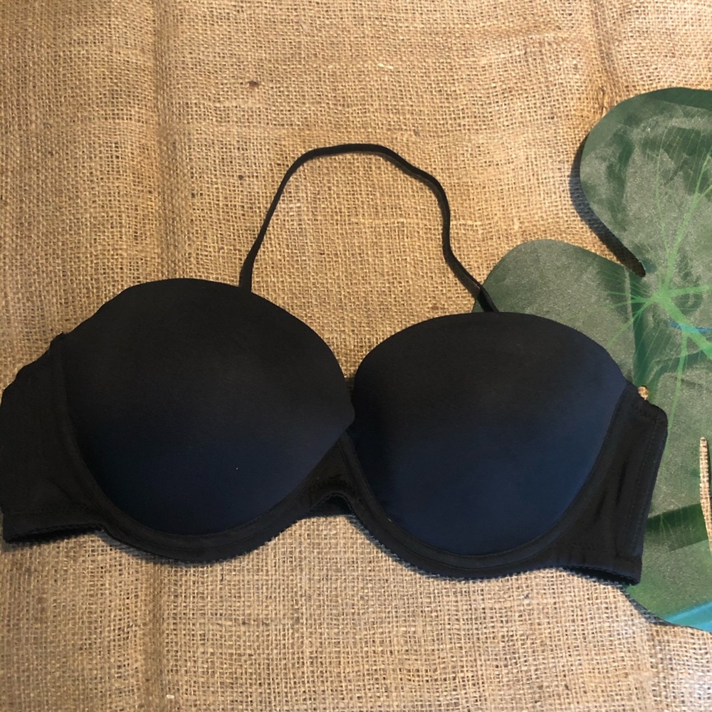Vogues secret black bra